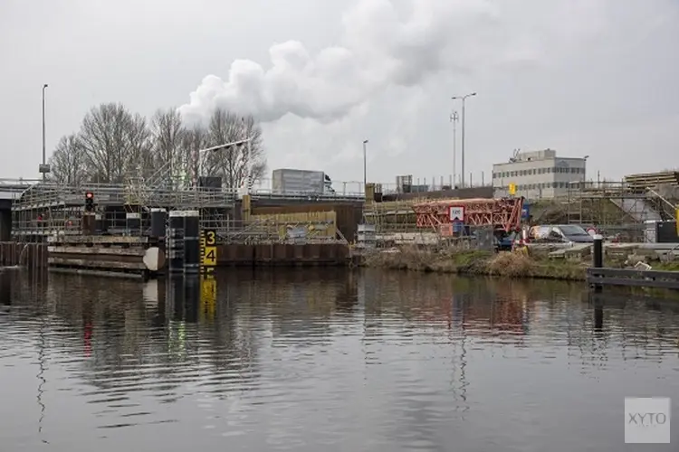 Leeghwaterbrug Alkmaar gaat weer dicht: file neemt langzaam af