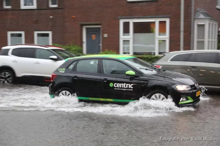 Fotoalbum: veel wateroverlast in grote delen van Noord-Holland